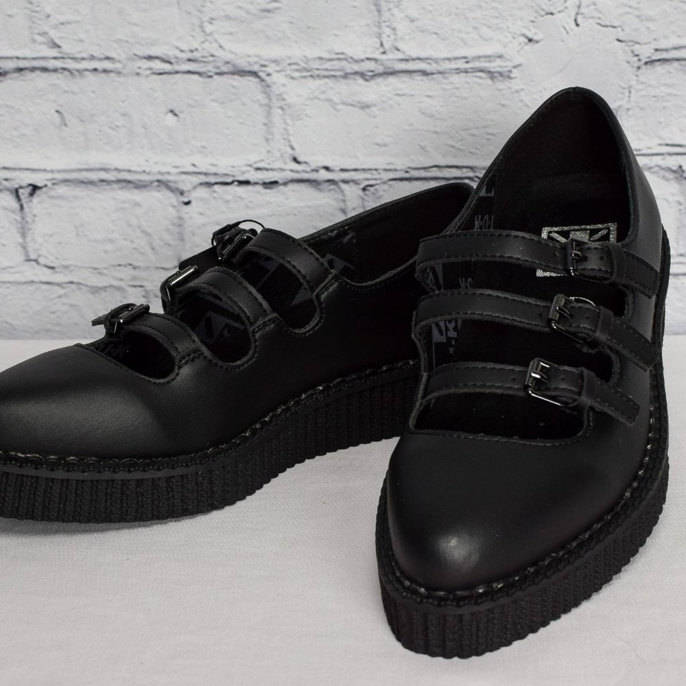 NEW IN BOX T.U.K. Footwear Women's Black TUKskin Pointed 3-Strap Mary Jane Shoes - Picture 2 of 8